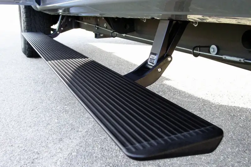 AMP Research 1999-2007 Chevy/GMC Silverado/Sierra Extended/Crew PowerStep - Black