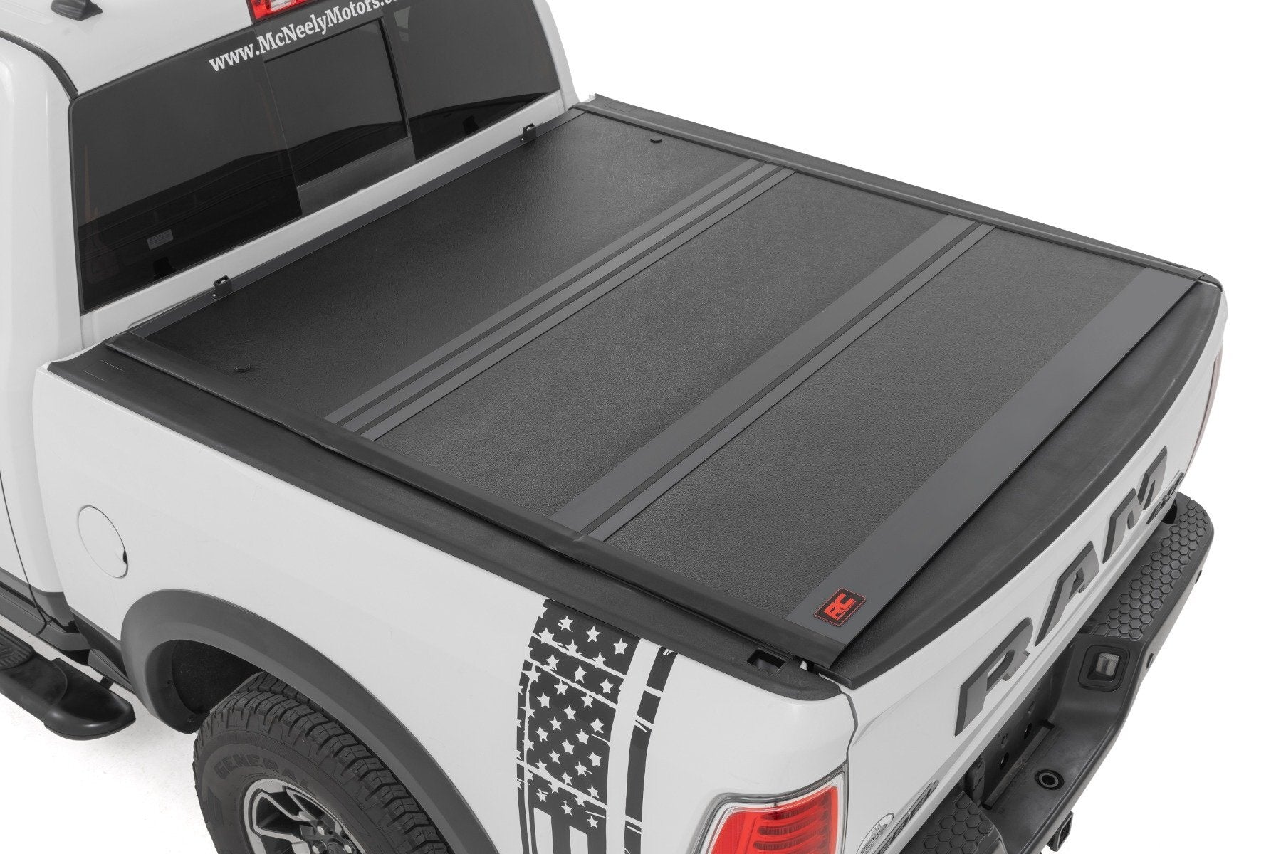 Rough Country Hard Low Profile Bed Cover - 5'7" Bed - No Rambox - 09-18 / 19-UP Classic Ram 1500 2WD/4WD - 47319550B