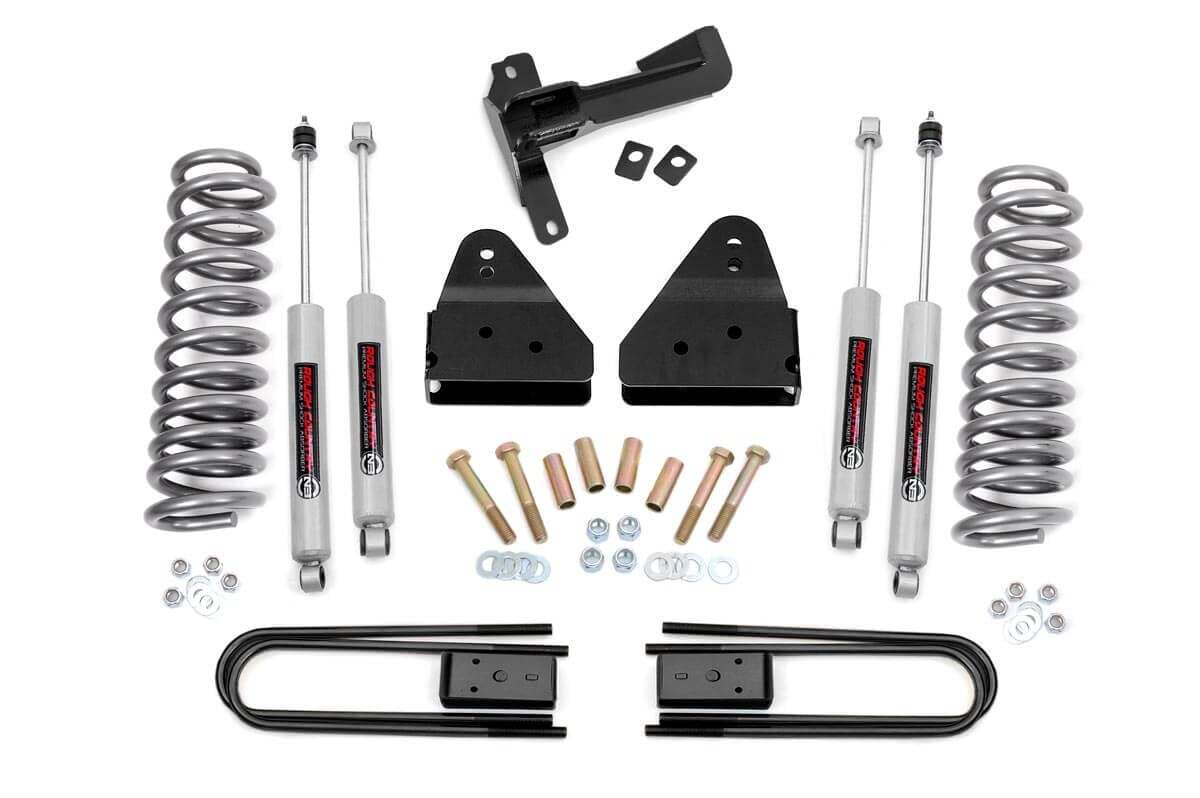 Rough Country 3 Inch Lift Kit - Coil - Ford F-250 Super Duty 4WD (2011-2016) - 562.2