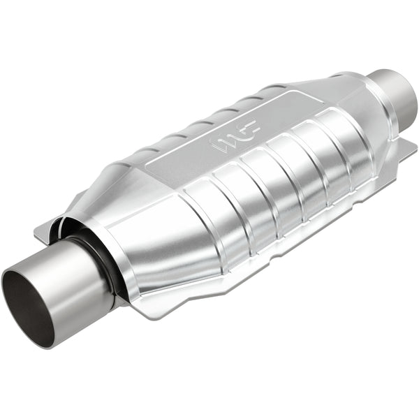 MagnaFlow Conv Universal 2.25in Inlet 2.25in Outlet 16in Length 6.375in Width (339105)